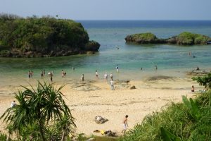 沖縄の梅雨入り時期！2017年はいつ？